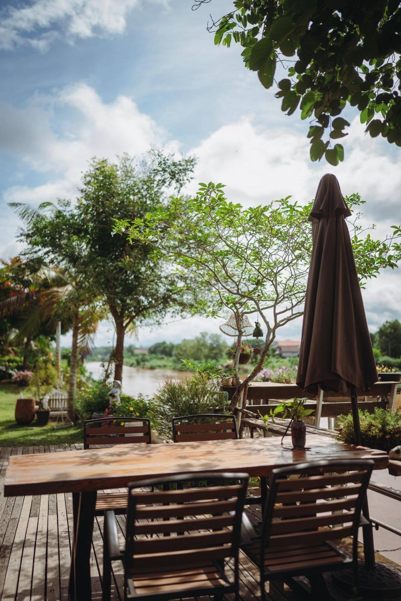 Nan Rim Nam Resort Exteriör bild