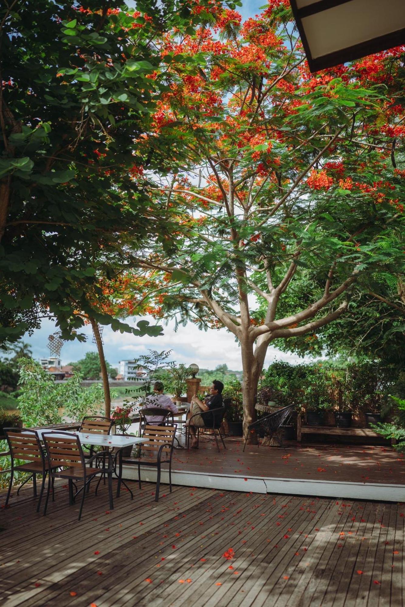 Nan Rim Nam Resort Exteriör bild