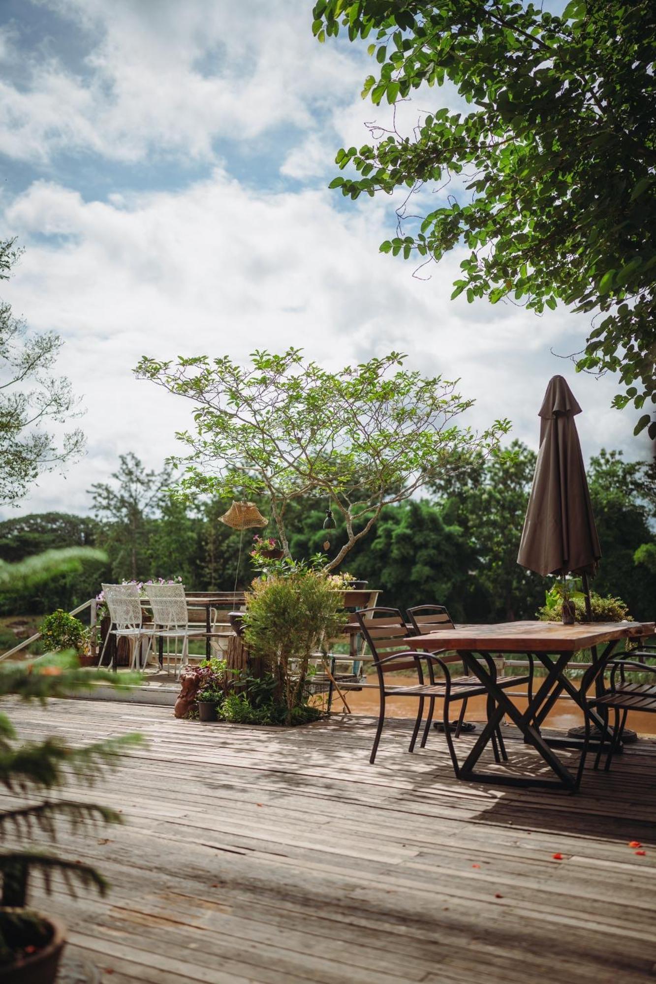 Nan Rim Nam Resort Exteriör bild